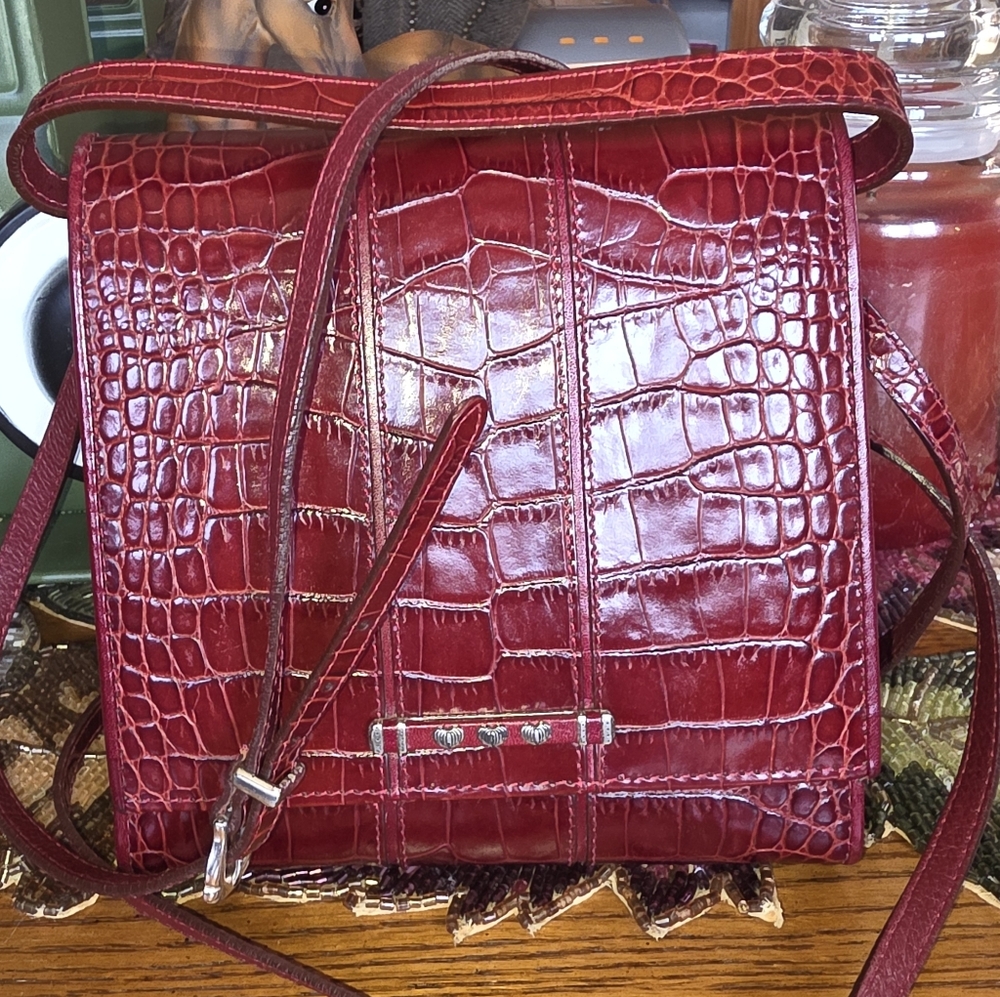 “Brighton ‘Queen of Love’ Red Croc Embossed Leather Organizer Crossbody Wallet